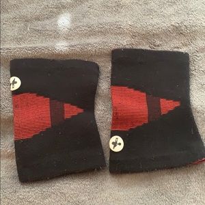 Hookgrip knee sleeves